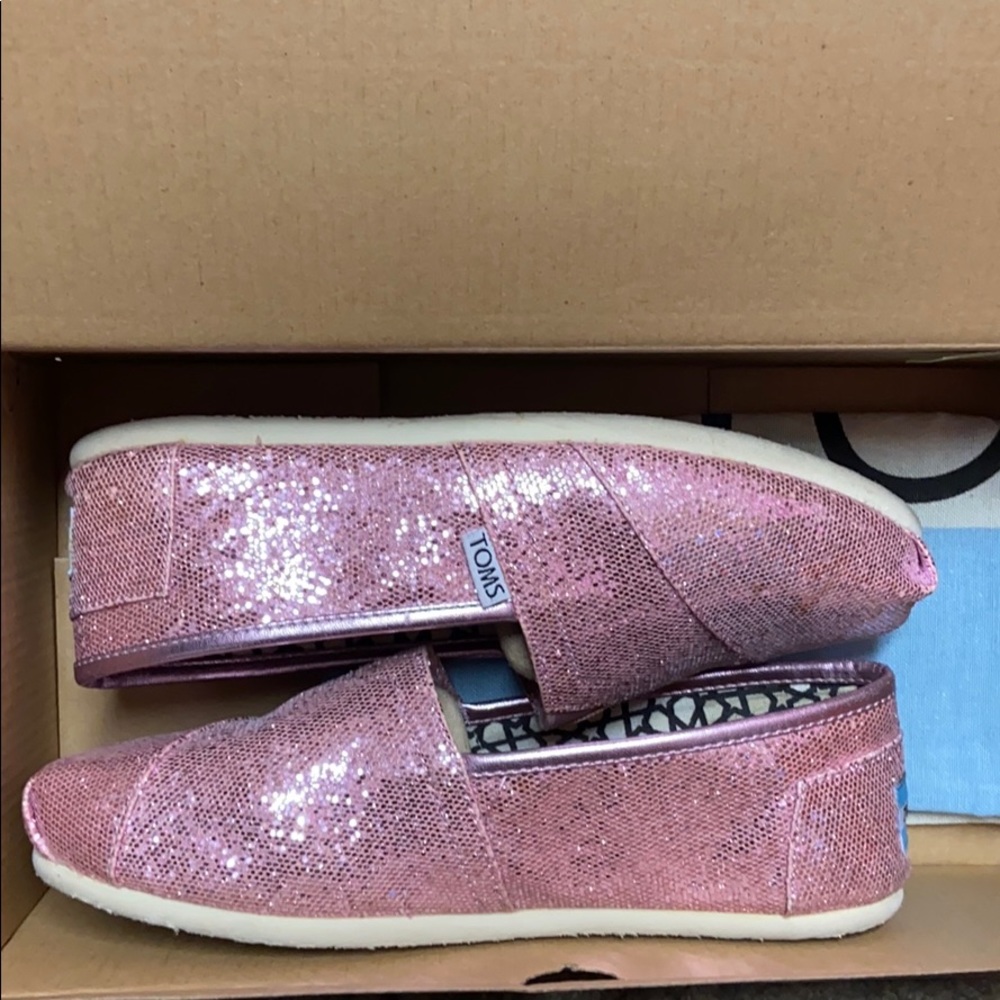 TOMS pink glitter size 7.5